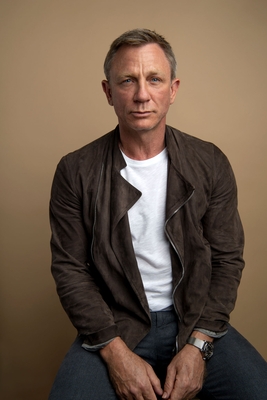 Daniel Craig tote bag #G2567047