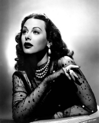 Hedy Lamarr puzzle G305409