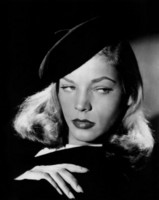 Lauren Bacall Mouse Pad G308058