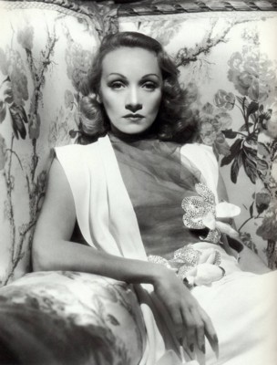 Marlene Dietrich puzzle G309481