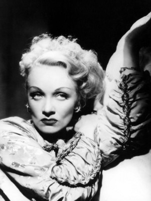 Marlene Dietrich Poster G309486