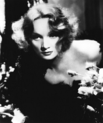 Marlene Dietrich Poster G309493