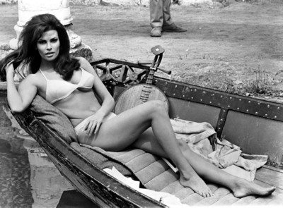 Raquel Welch Mouse Pad G310759