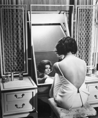 Sophia Loren tote bag #G311399