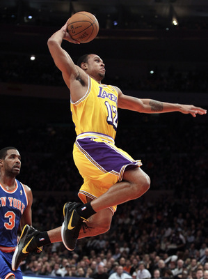Shannon Brown Stickers G328024
