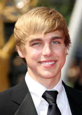 Cody Linley Poster G332311