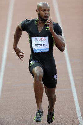Asafa Powell poster with hanger