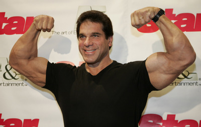 Lou Ferrigno poster with hanger