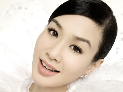 Christy Chung Poster G339803