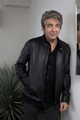 Ricardo DarÃ­n poster with hanger