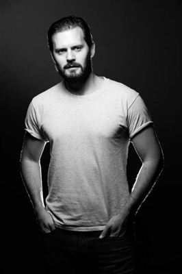 Hugo Becker poster