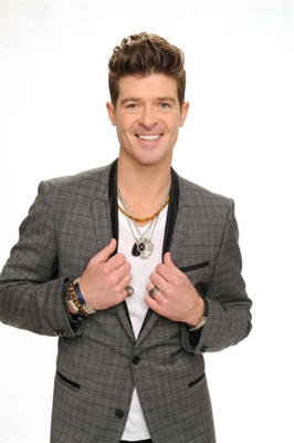 Robin Thicke mouse pad