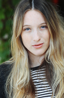 Sophie Lowe Poster G346341