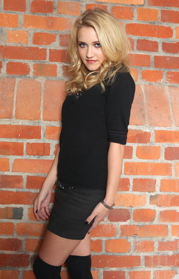 Emily Osment Stickers G356191