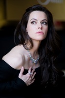 Emily Hampshire Mouse Pad G356901