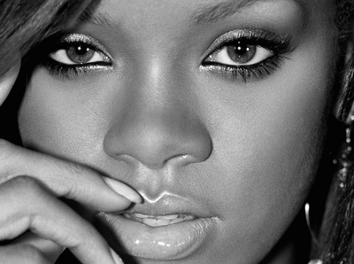 Rihanna Poster G362435