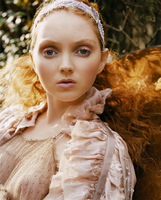 Lily Cole t-shirt #793301