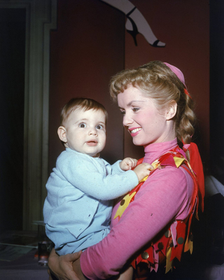 Debbie Reynolds Poster G404759