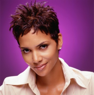 Halle Berry Poster G40559
