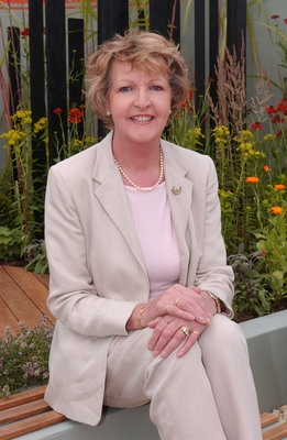 Any Penelope Keith Poster G408566