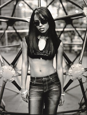 Aaliyah Poster G414247
