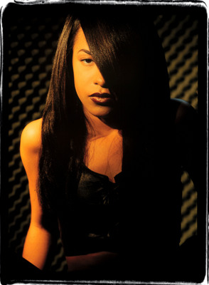 Aaliyah Poster G414285