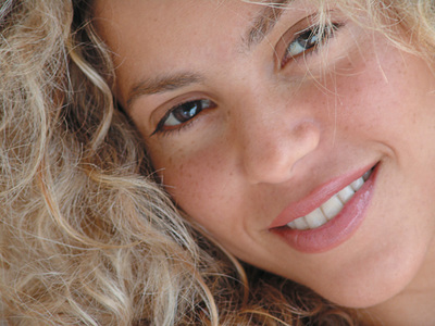 Shakira Poster G430263
