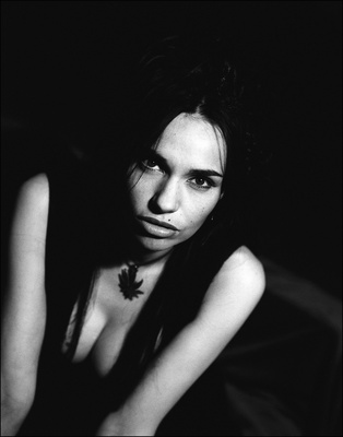 Beatrice Dalle Poster G440463