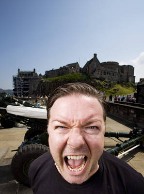 Ricky Gervais Poster G443424