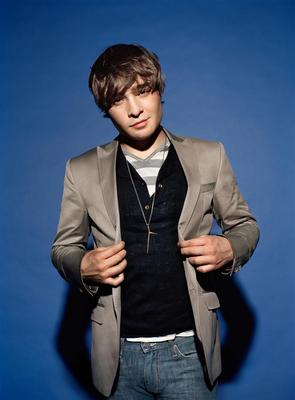 Ed Westwick Poster G449992