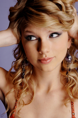Taylor Swift puzzle G454329