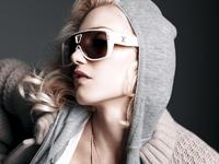 Gwen Stefani hoodie #882376