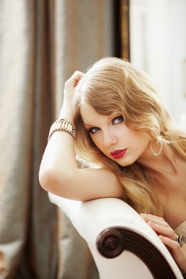Taylor Swift puzzle G466748