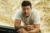 Kyle Chandler Mouse Pad G467147