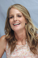 Helen Hunt Mouse Pad G493260