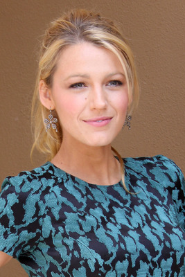Blake Lively Stickers G495088