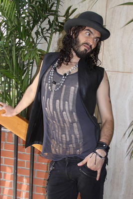 Russell Brand puzzle G495814