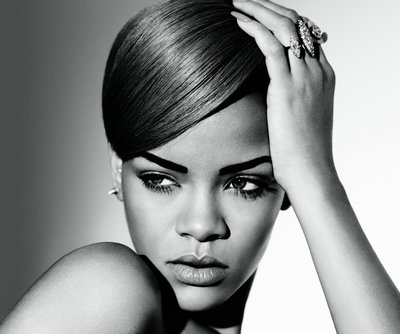 Rihanna Poster G520546