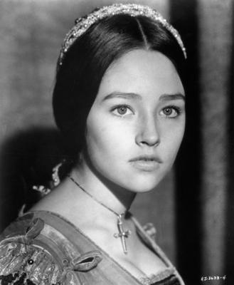 Olivia Hussey puzzle G521376