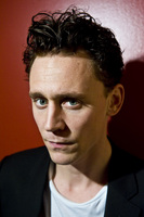 Tom Hiddleston t-shirt #953942