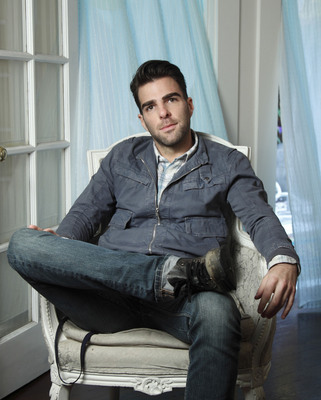 Zachary Quinto Stickers G529274