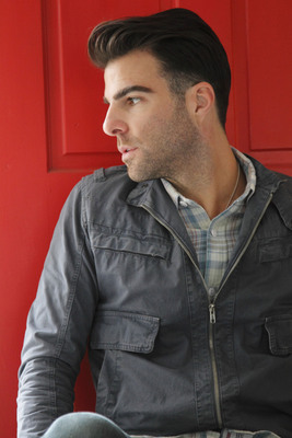 Zachary Quinto Stickers G529281