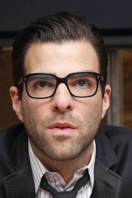 Zachary Quinto Mouse Pad G529282