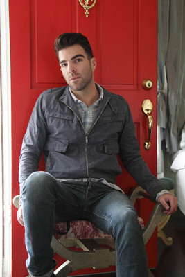Zachary Quinto Poster G529288