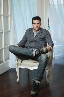 Zachary Quinto Poster G529330