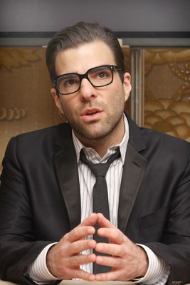 Zachary Quinto Poster G529336
