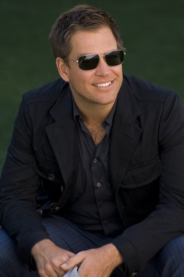 Michael Weatherly Mouse Pad G530770