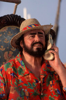 Luciano Pavarotti t-shirt #960143