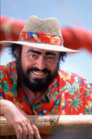 Luciano Pavarotti t-shirt #960150