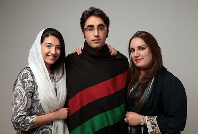 Bhutto Portraits tote bag